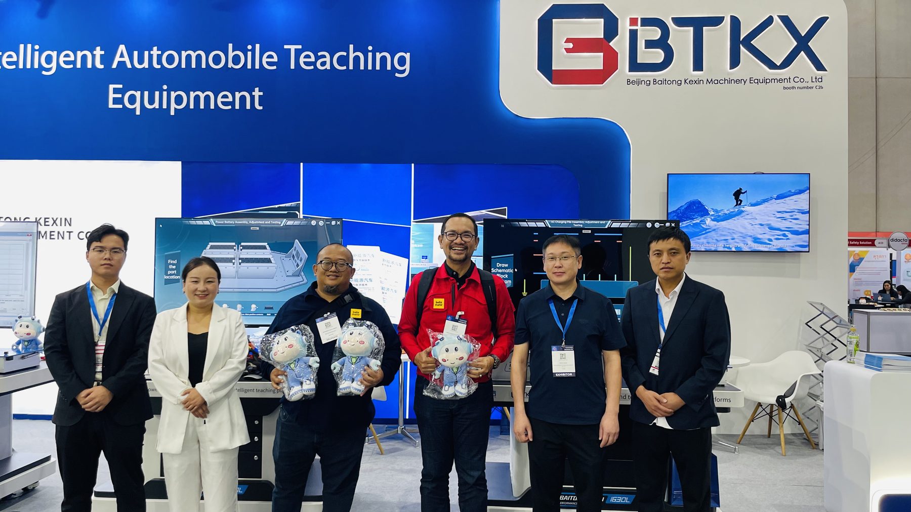 BTKX team meeting international education partners