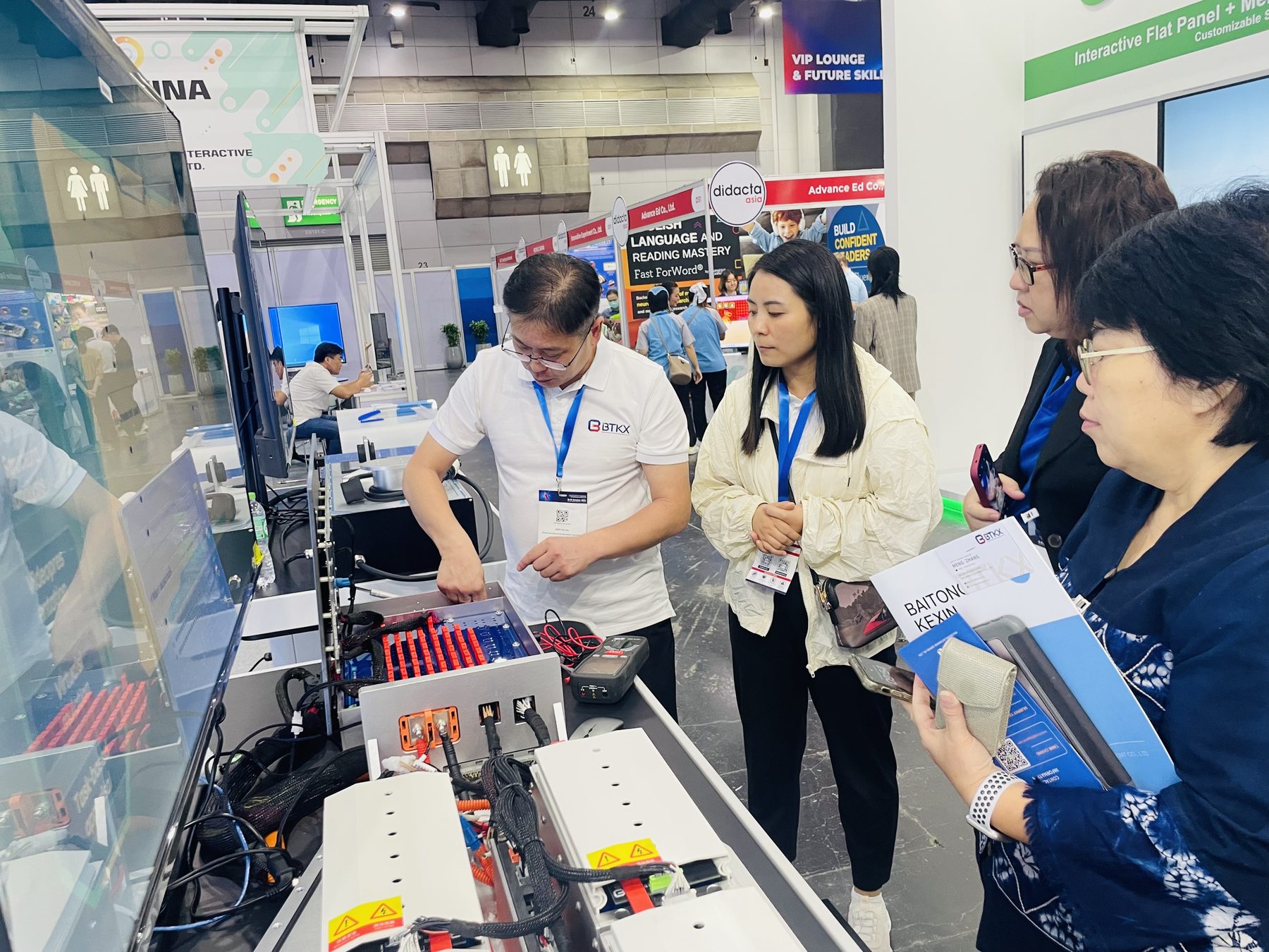 BTKX equipment demonstrated during an international education event